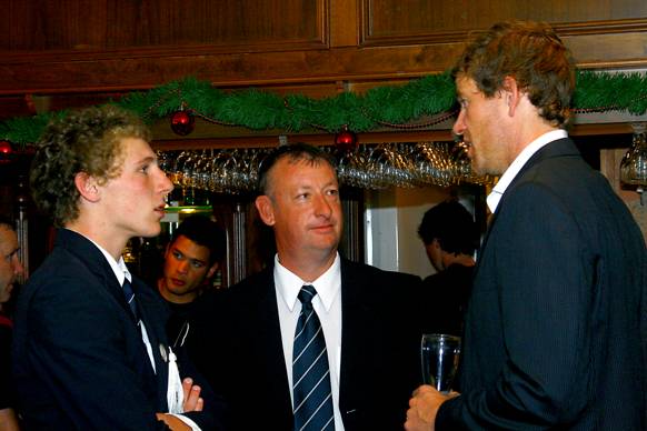 Dane Cleaver (L) Paul Gibbs (C), Palmerston North Boys High School 1st XI player and coach, chat with Black Cap Jacob Oram at the Gillette Cup Cricket's 20th anniversary dinner